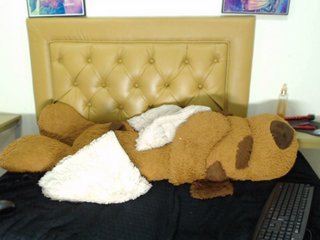 Live sex webcam photo for estric-hott #235605685