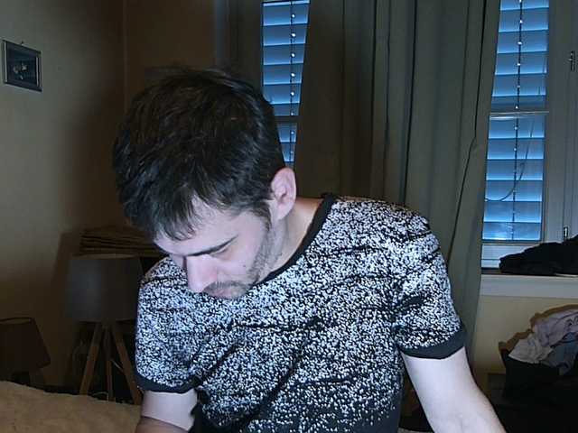 Live sex webcam photo for ethan213 #290870333