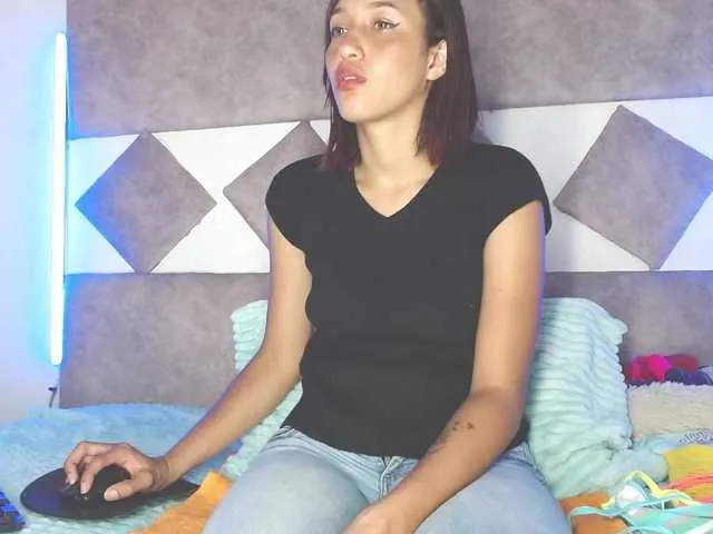 Live sex webcam photo for ethereal3113 #272542936