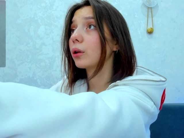 Live sex webcam photo for eva-baby05 #290743639