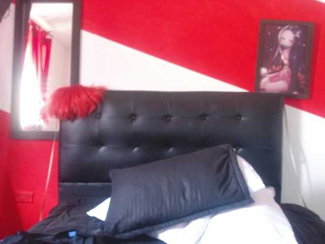 Live sex webcam photo for eva-hot #273656953