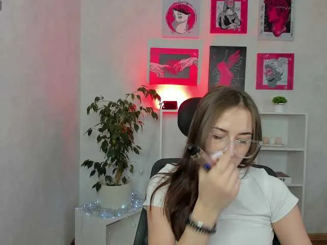 Live sex webcam photo for evacooper #292205601