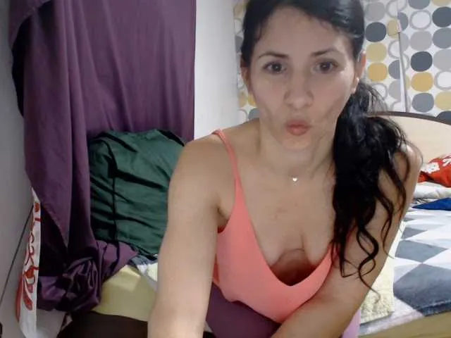 Live sex webcam photo for evacrisxxxx #292445717