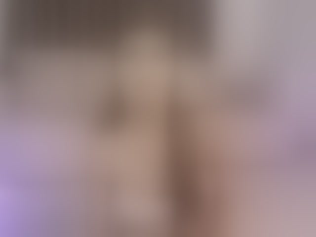 Live sex webcam photo for evakittyy #294183938