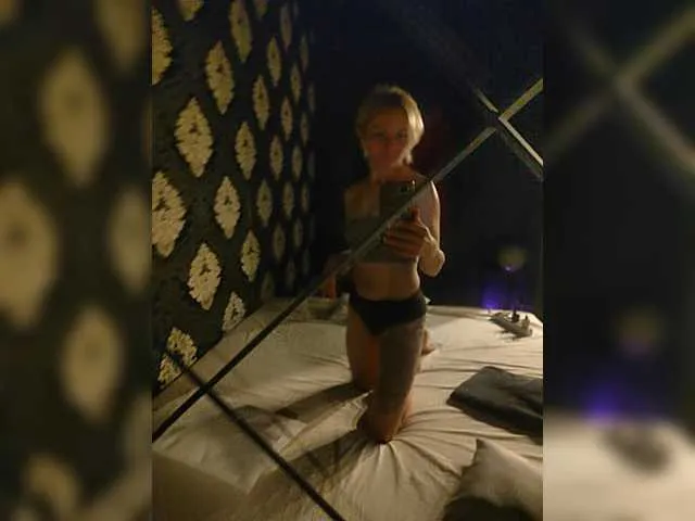 Live sex webcam photo for evangelina2909rus #293723890
