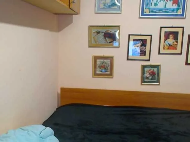 Live sex webcam photo for evarette #276634180