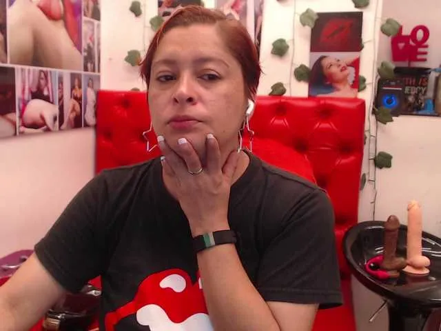 Live sex webcam photo for evatwiss #290792082