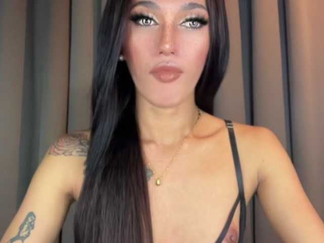 Live sex webcam photo for evegoddess19 #292211601