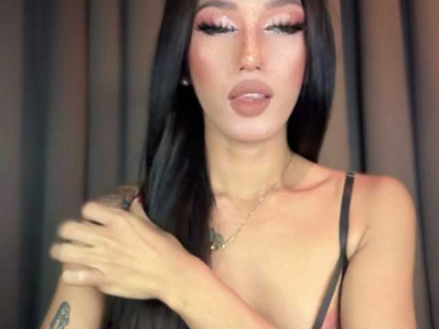 Live sex webcam photo for evegoddess19 #292224346