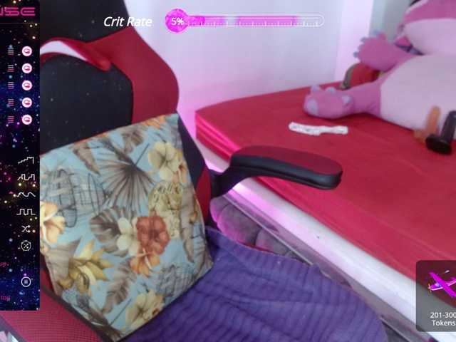 Live sex webcam photo for evelinhot #275982398