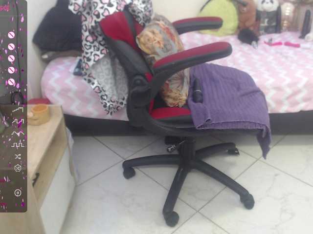 Live sex webcam photo for evelinhot #276766546