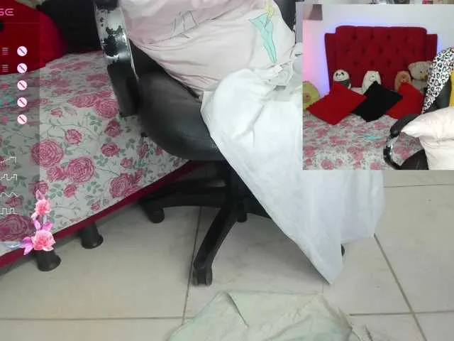 Live sex webcam photo for evelinhot #290026977