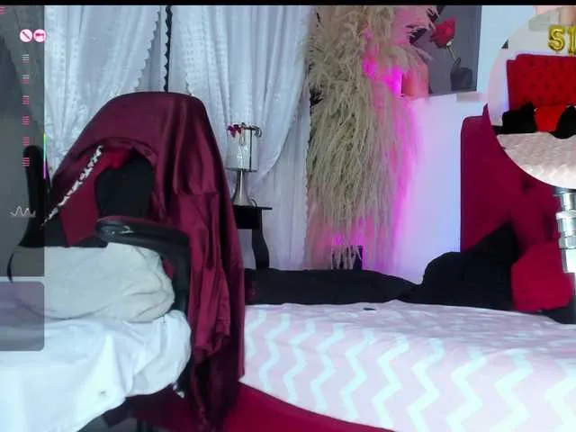 Live sex webcam photo for evelinhot #290385192