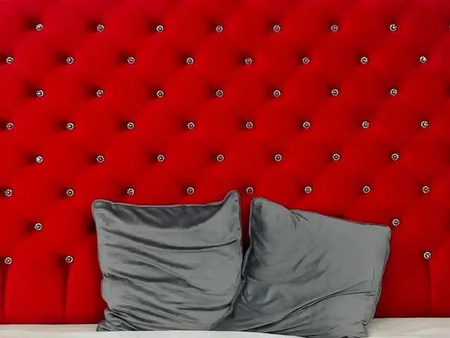 Live sex webcam photo for eveliniris #276801822