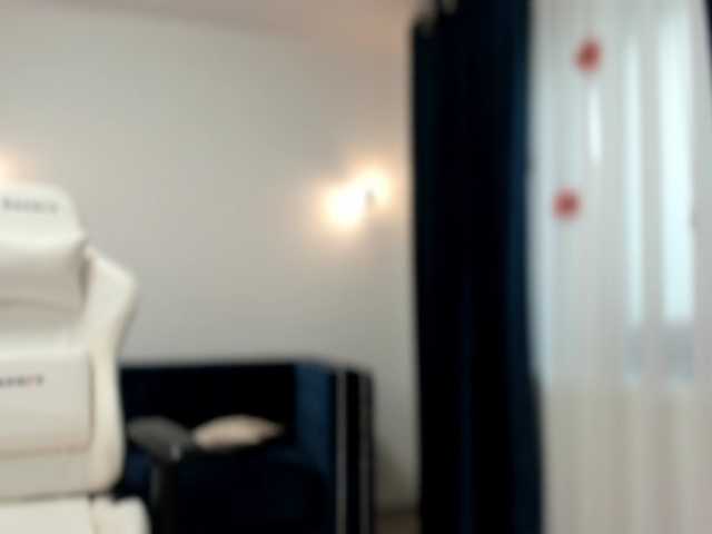 Live sex webcam photo for evellineeva1 #291351962