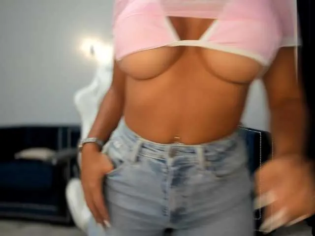 Live sex webcam photo for evellineeva1 #291884654