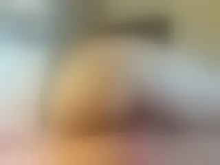Live sex webcam photo for evelynnstar #147428181
