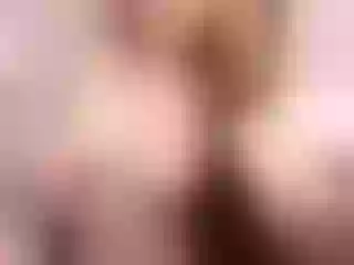 Live sex webcam photo for evelynnstar #151838979