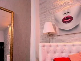 Live sex webcam photo for evelynnstar #162904654