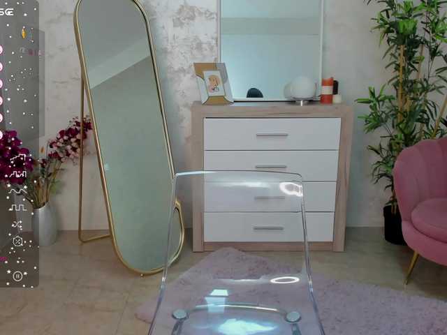 Live sex webcam photo for evva-new #277203598