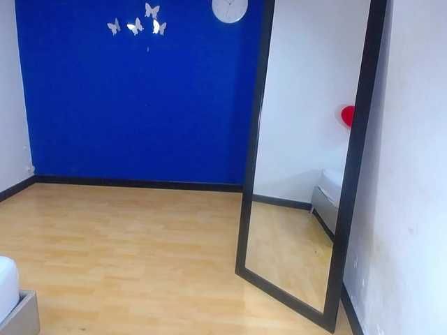 Live sex webcam photo for exotic-karmella #276338502