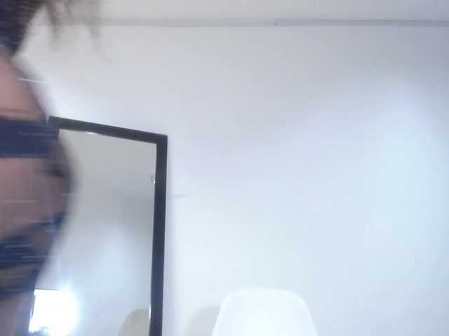 Live sex webcam photo for exotic-karmella #276443913