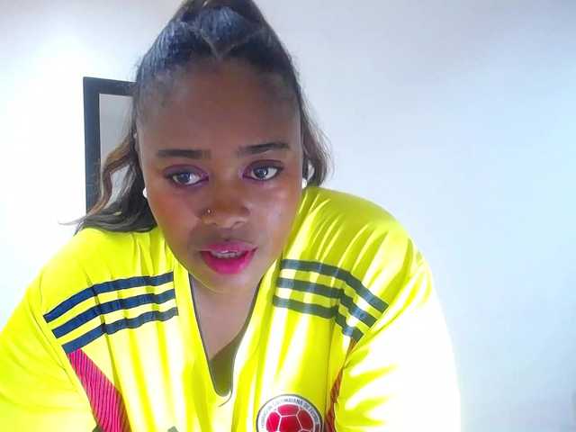 Live sex webcam photo for exotic-karmella #276478700