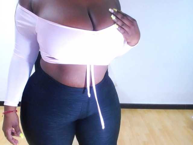 Live sex webcam photo for exotic-karmella #276493596