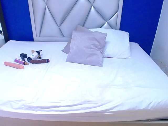 Live sex webcam photo for exotic-karmella #277975872