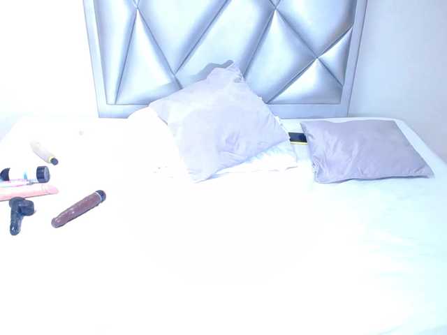 Live sex webcam photo for exotic-karmella #278111460