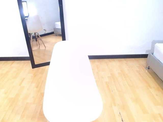 Live sex webcam photo for exotic-karmella #287894257