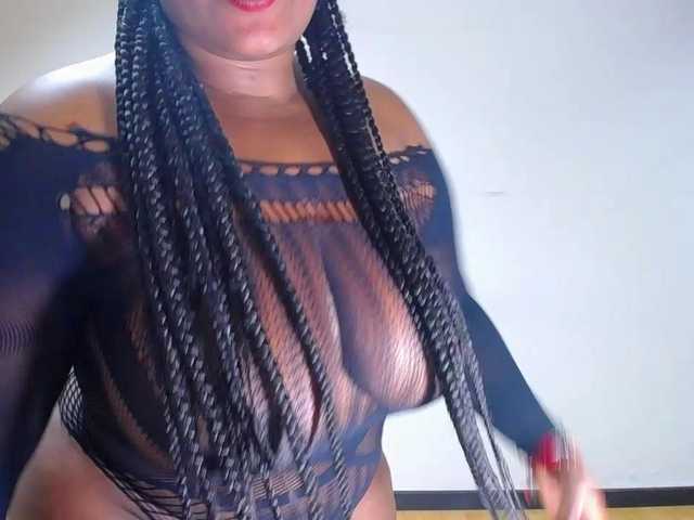 Live sex webcam photo for exotic-karmella #288265357