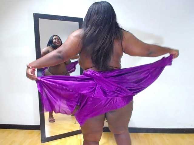 Live sex webcam photo for exotic-karmella #290378860