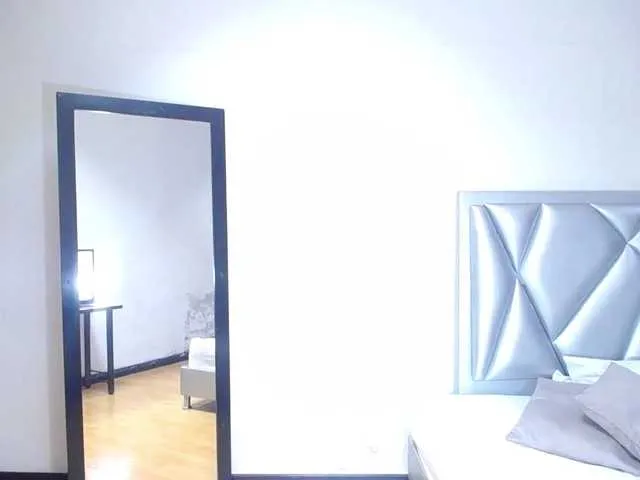 Live sex webcam photo for exotic-karmella #290510110