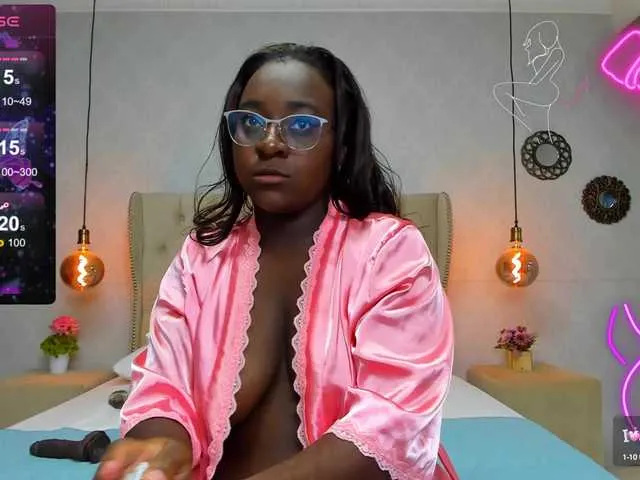 Live sex webcam photo for exoticagiirl #285285713