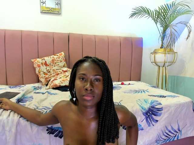 Live sex webcam photo for exoticcouple69 #277707953