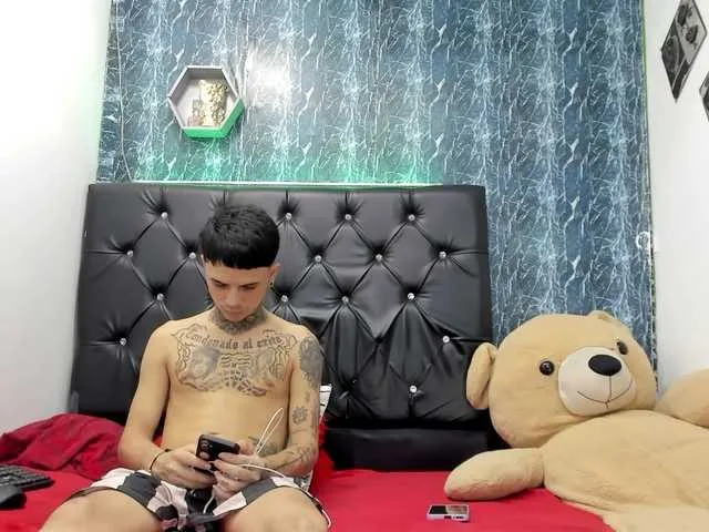 Live sex webcam photo for exotichot-couple #291116315