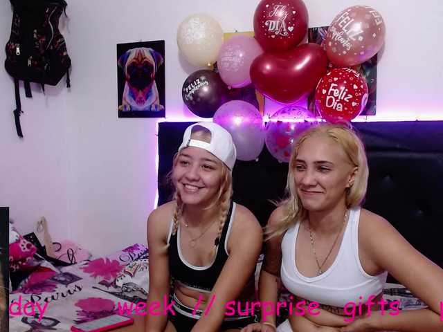 Live sex webcam photo for extremegoddess #275732424