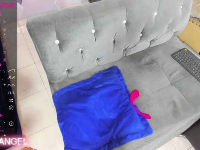 Live sex webcam photo for eyesblackcouple #275470829