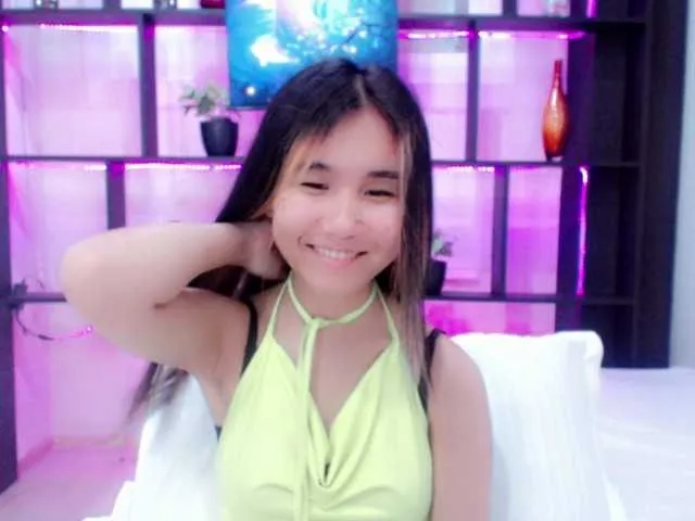 Live sex webcam photo for ezdess #273659218