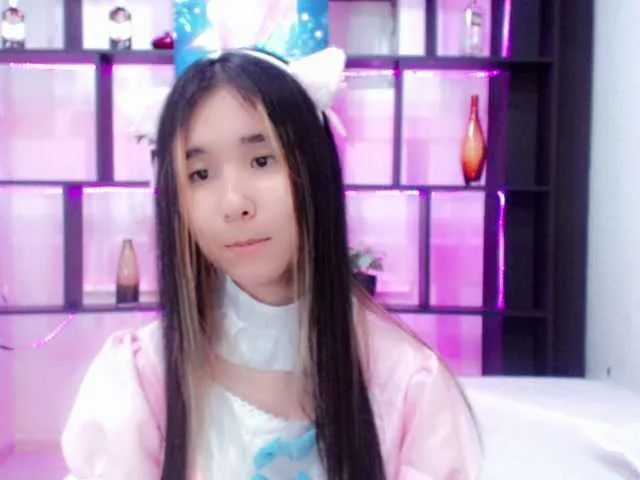 Live sex webcam photo for ezdess #273682445