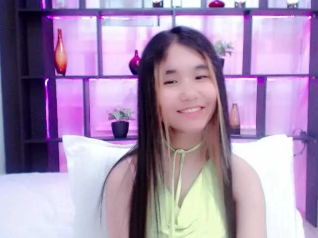 Live sex webcam photo for ezdess #273747370