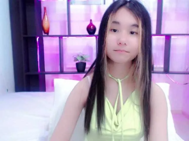 Live sex webcam photo for ezdess #273791037