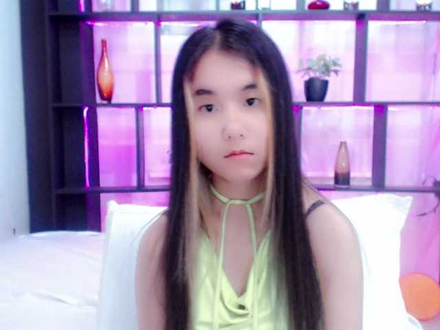 Live sex webcam photo for ezdess #273864782