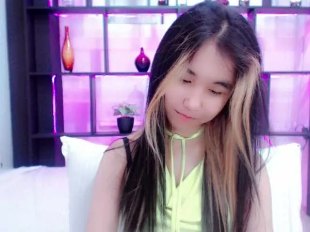 Live sex webcam photo for ezdess #273893044