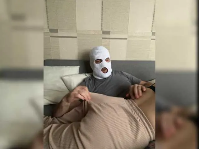 Live sex webcam photo for ezhevikaa #277180171