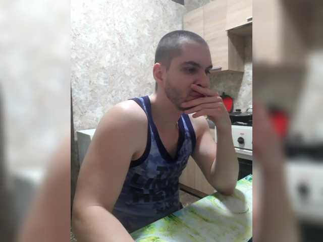 Live sex webcam photo for f1tness-man #290496591