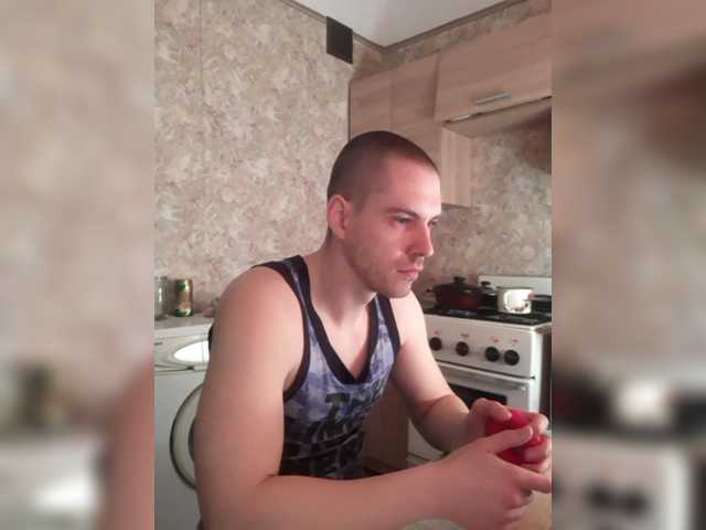 Live sex webcam photo for f1tness-man #290676063