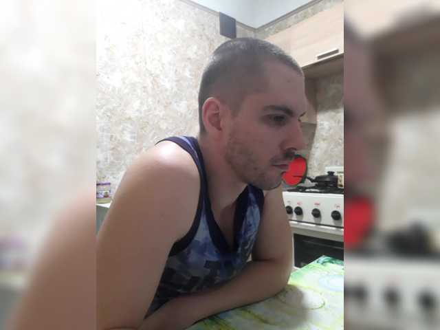 Live sex webcam photo for f1tness-man #290788070