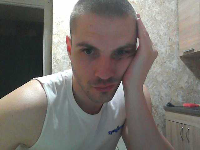 Live sex webcam photo for f1tness-man #290945879